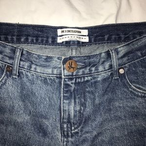 ONE X ONE TEASPOON RIPPED BOYFRIEND JEANS Sz 29